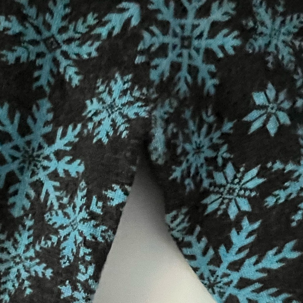 Neve Dark Charcoal Gray and Blue Snowflake 1/4 Zip Wool Sweater, Size M - Picture 14 of 14